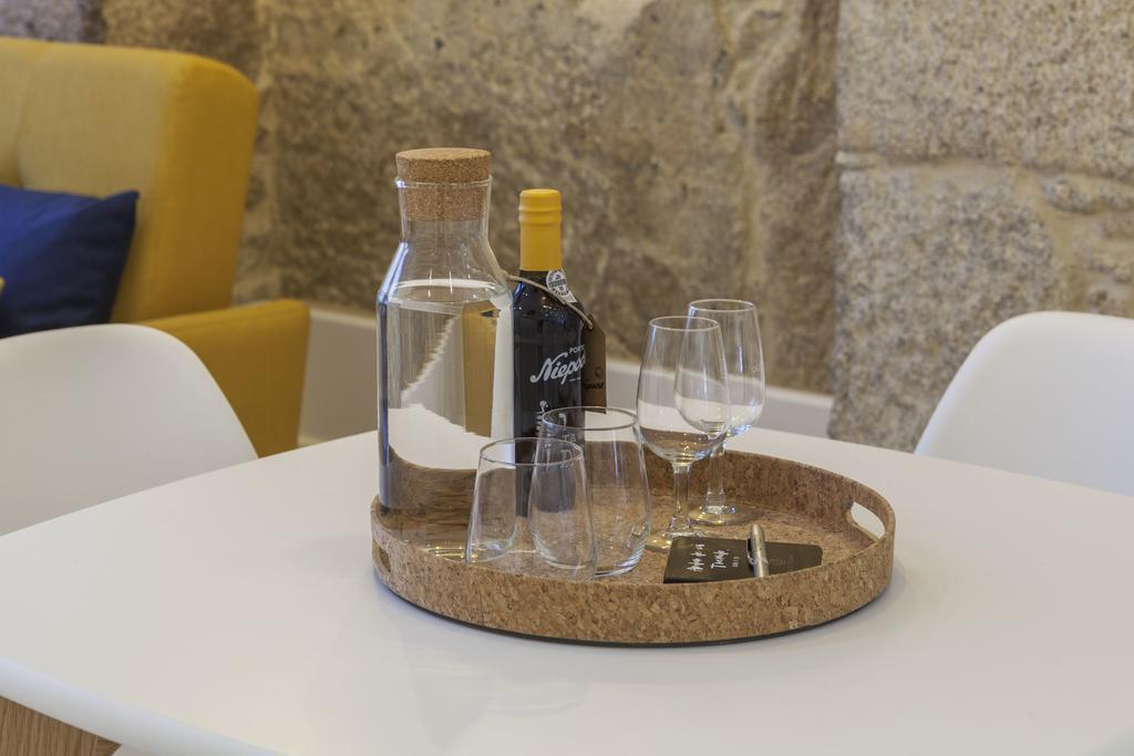 Appartamento Old Stone Flats By Host Wise OOporto Esterno foto